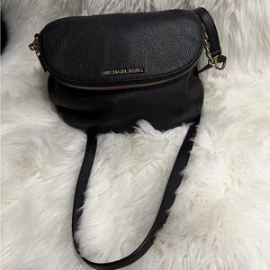 MICHAEL KORS Black Pebbled Leather Crossbody with Gold Hardware